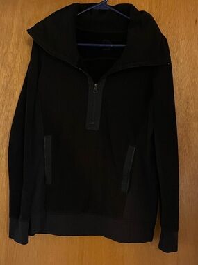 Lululemon Women’s Quarter Zip